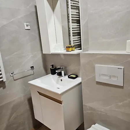 Leon Apartament